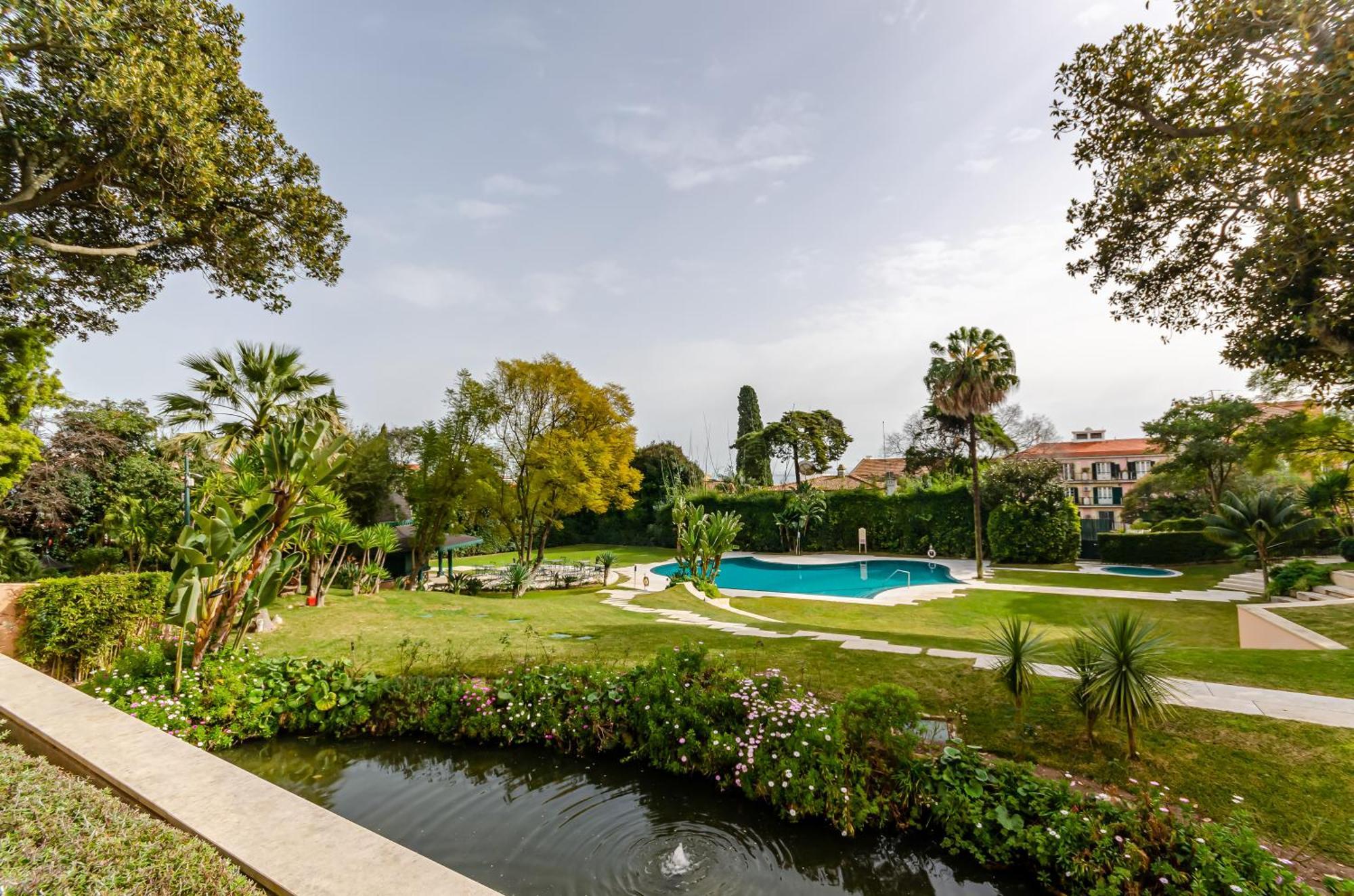 Olissippo Lapa Palace - The Leading Hotels Of The World Lisboa Exterior foto